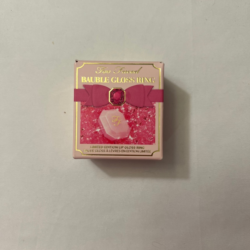 Too Faced Bauble Gloss Ring - Pink